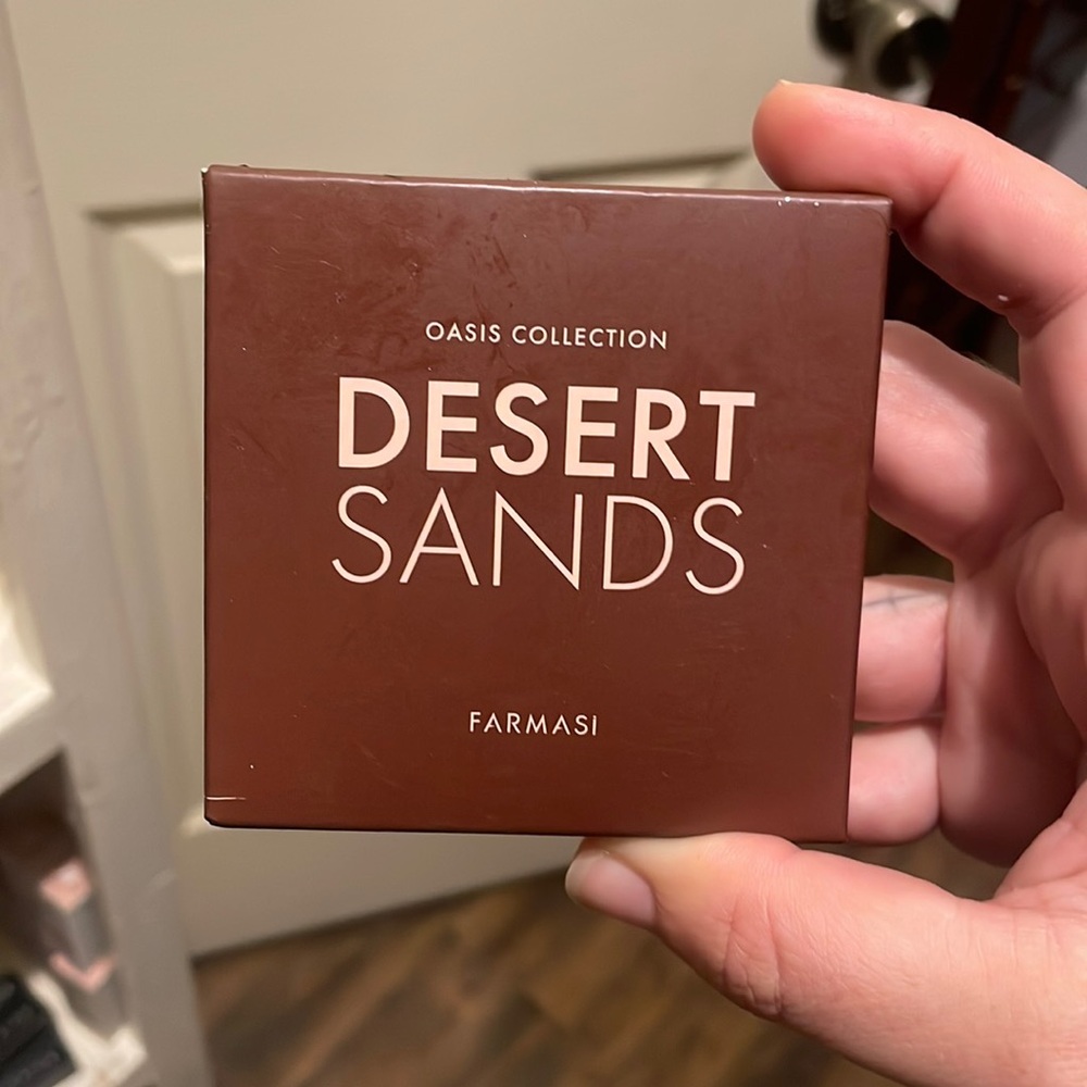 Desert sands eyeshadow